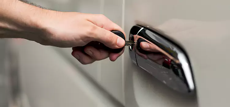 Why Choose Our Auto Locksmith Team in West Allis, WI?